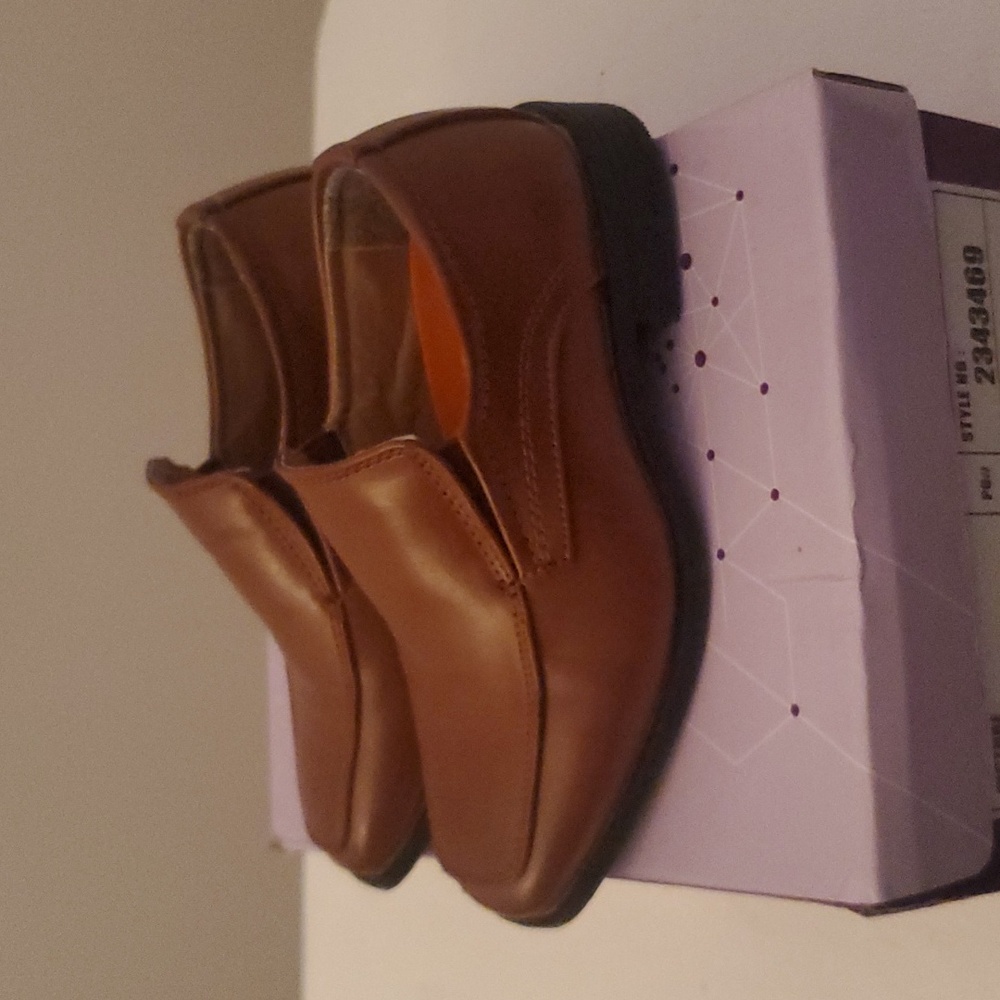 Jordano Collection Memory Foam Boys Size 11 Cognac